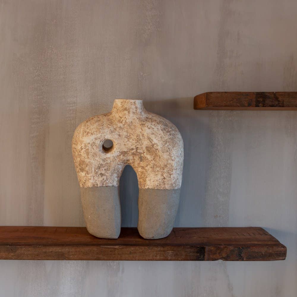 Vase abstrait en papier mâché Okaya 3