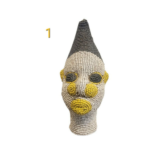 Petite Bamileke-Statue: graue und warmgelbe Perle