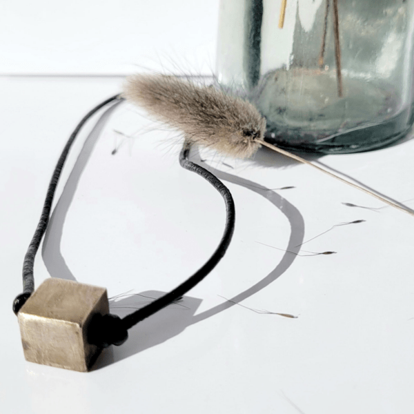Necklace cube